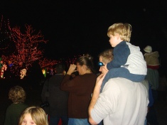 2006-12-14-Trail-Of-Lights-16 28.jpg